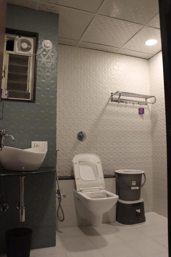 Pawan Executive Tuljapur Exterior foto